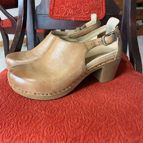 Dansko Women's Heeled Clogs Brown Size 40 (Women’s 10) Comfortable Casual Shoes - Picture 8 of 9